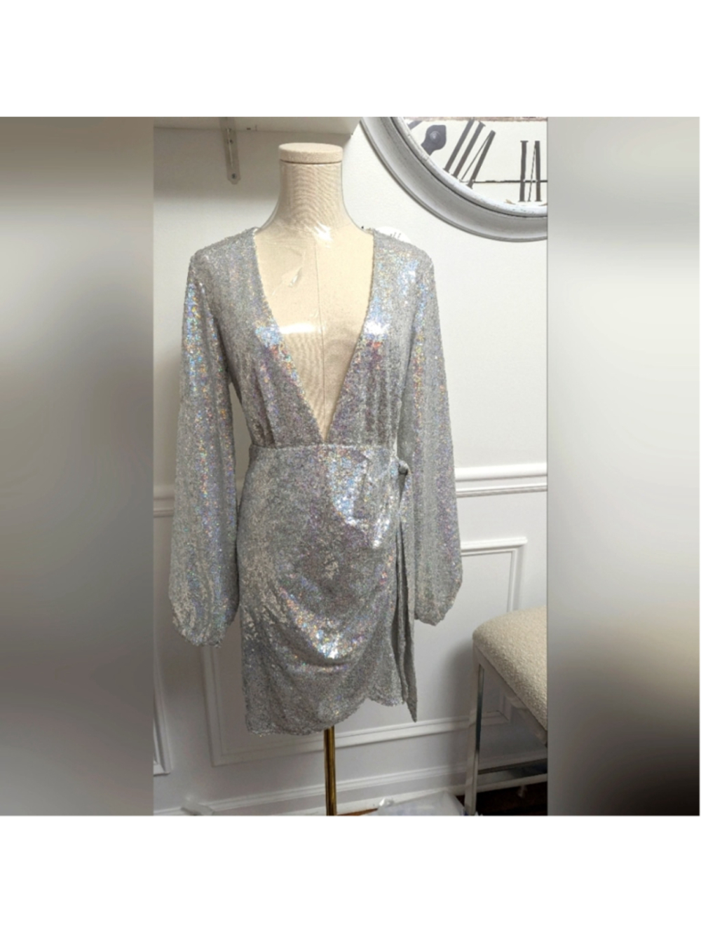 Boohoo Tall Shimmering Silver Plunge Sequin Dress NWT Size 2